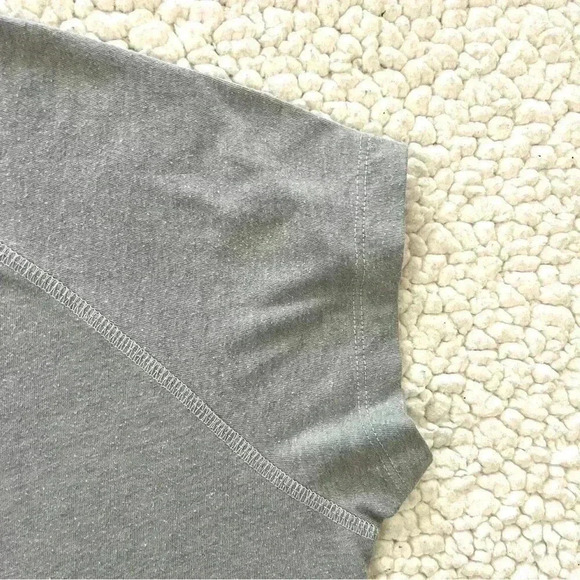 The North Face Gray Cotton Blend Scoop Neck Cap Sleeve High-Low Tee Size M - Picture 8 of 15